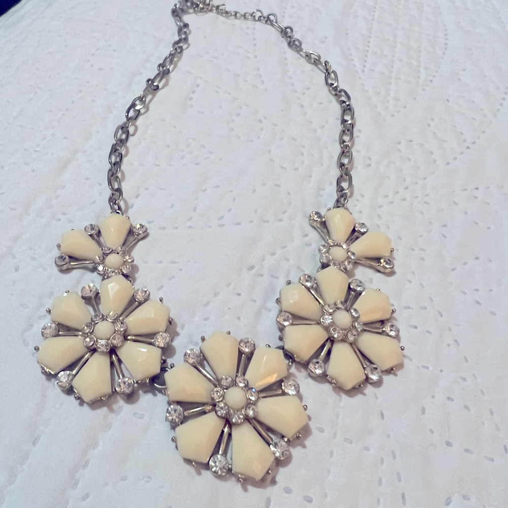 Cream necklace